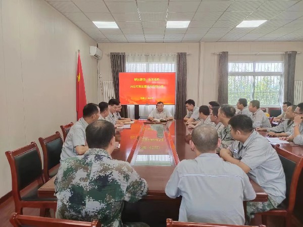 【理論宣講】鑫巖石料有限責(zé)任公司開(kāi)展“解放思想、奮發(fā)進(jìn)取，為公司高質(zhì)量發(fā)展貢獻(xiàn)力量”宣講活動(dòng)