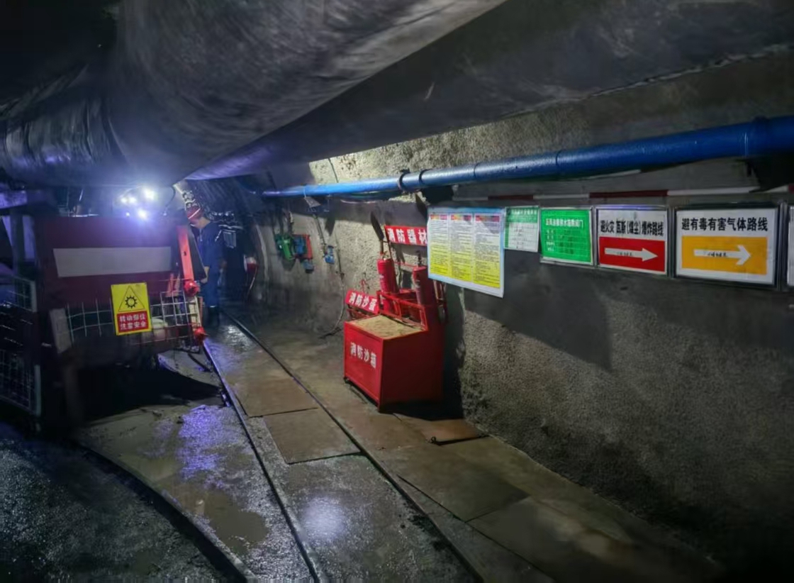 東大煤礦召開(kāi)安全生產(chǎn)標(biāo)準(zhǔn)化現(xiàn)場(chǎng)會(huì)