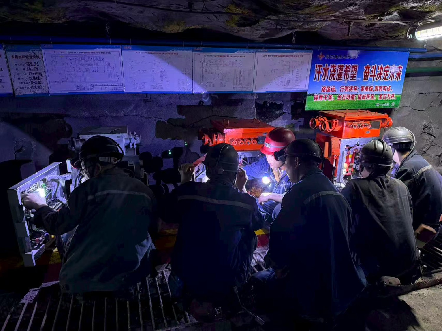 金達(dá)煤礦搭建機(jī)電維修實(shí)訓(xùn)課堂，讓技能培訓(xùn)更“接地氣”